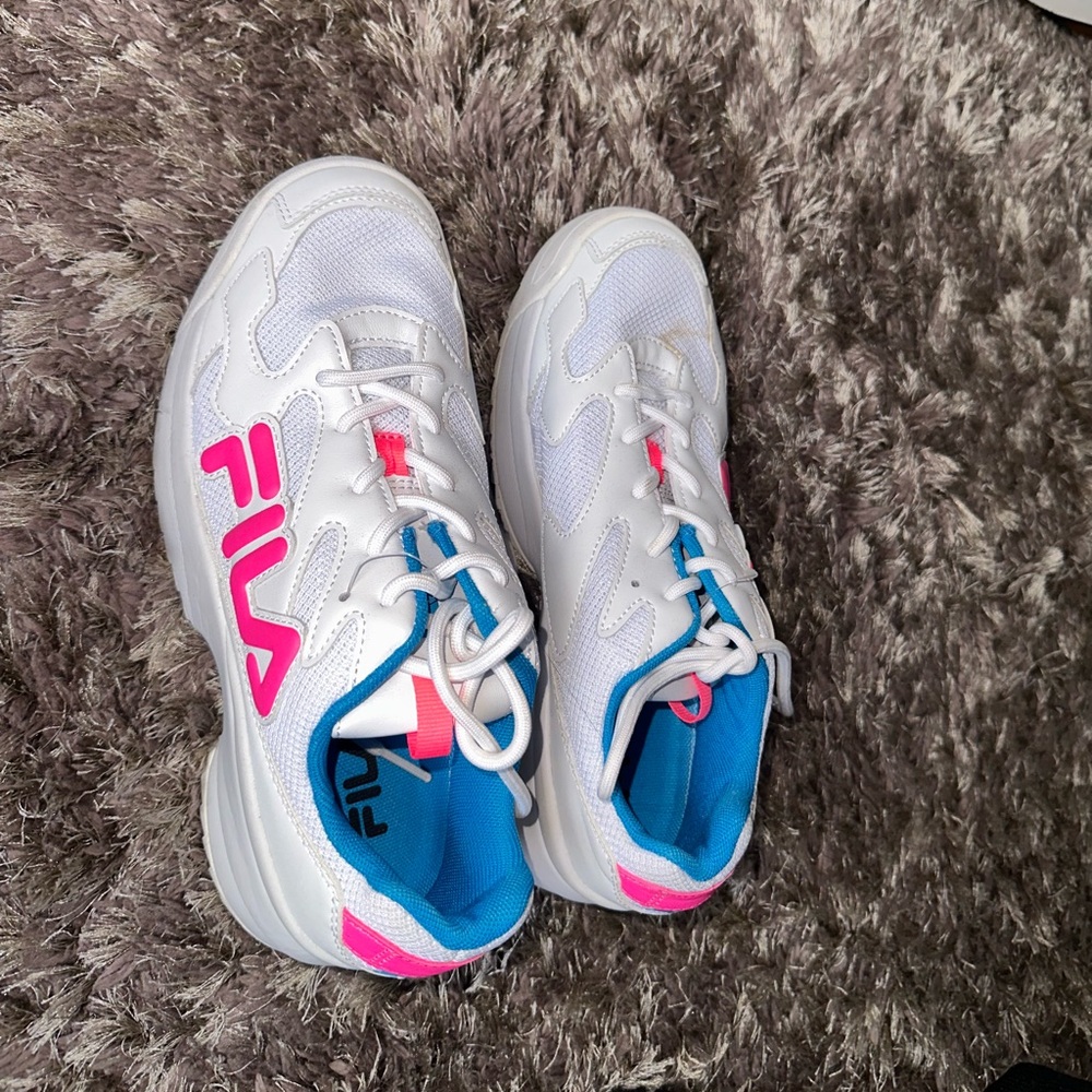 Fila shoes worn only once